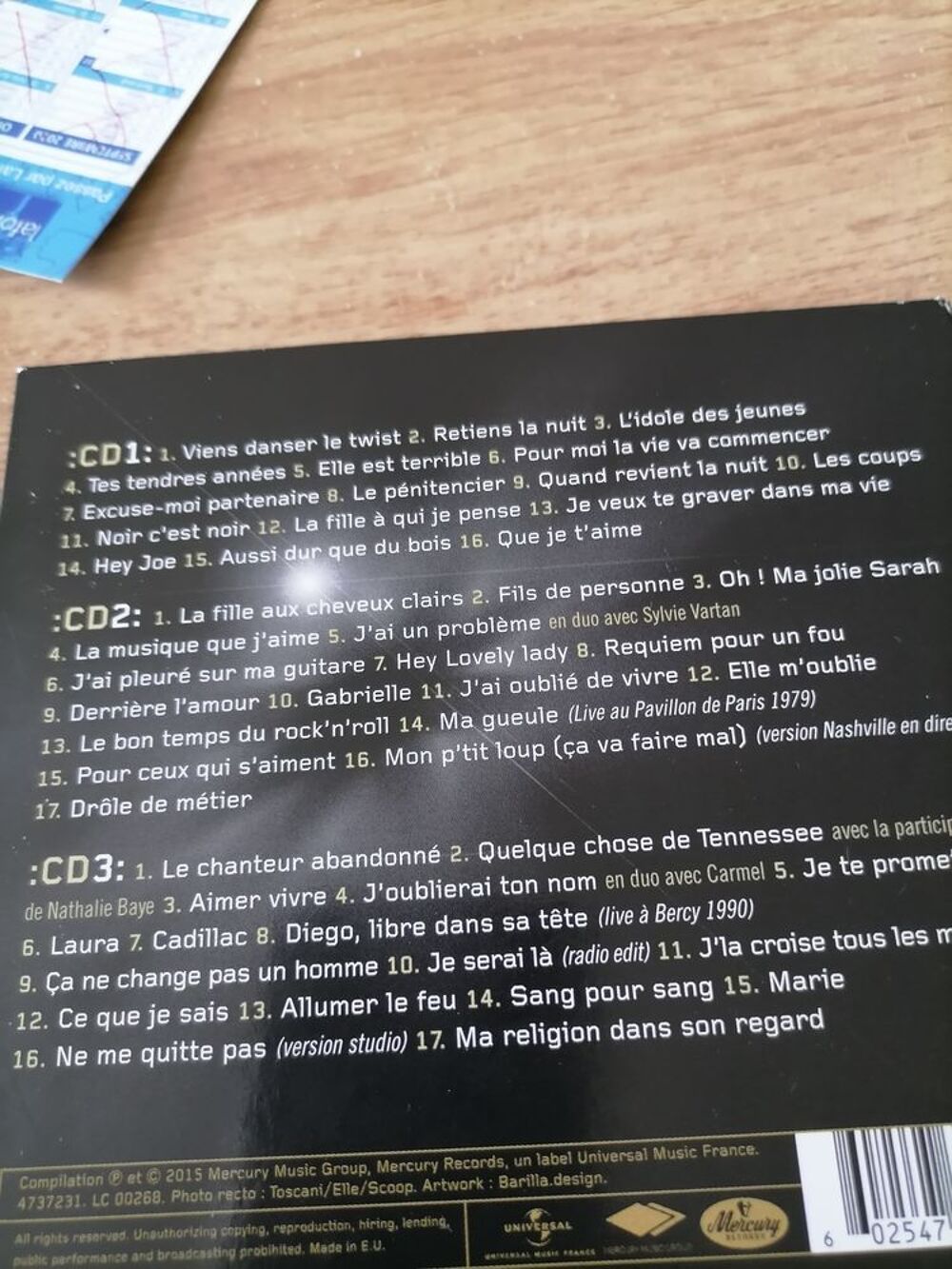 un album de 3 cd de johnny hallyday CD et vinyles