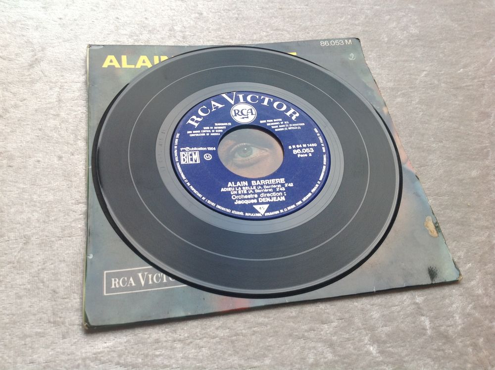 ALAIN BARRIERE 4 TITRES DONT MA VIE Envoi Possible
CD et vinyles