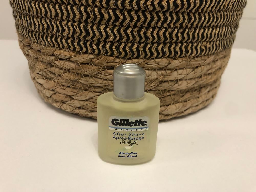 Miniature de parfum Gillette 