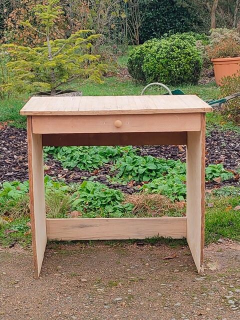 Petit bureau 35 Avermes (03)