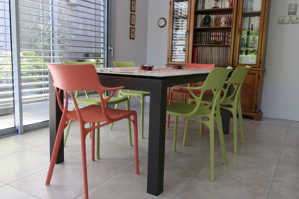 2 chaises KARTELL par Philippe STARCK Meubles