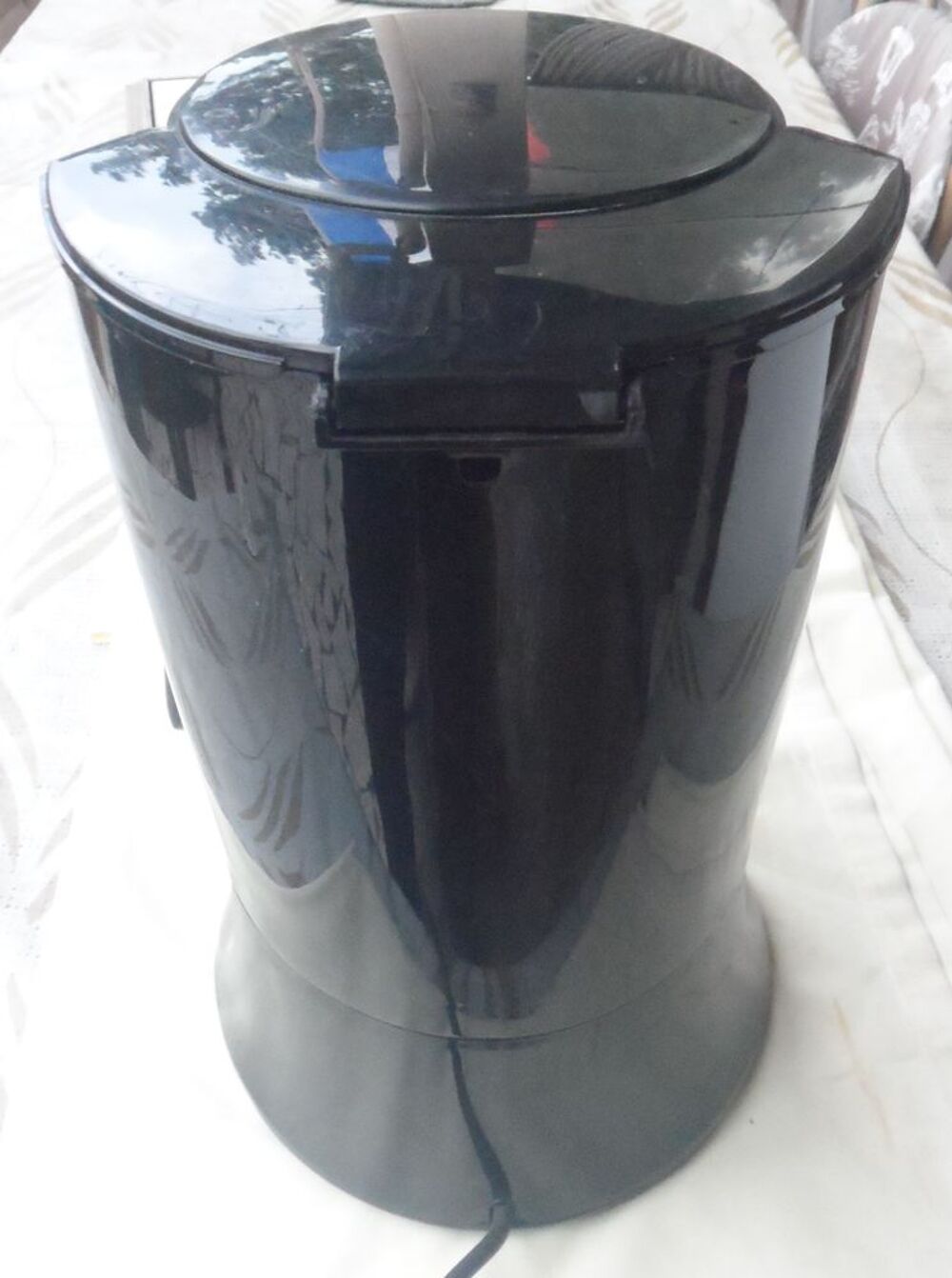 Cafeti&egrave;re Philips HD7470 tr&egrave;s peu servie, en tr&egrave;s bon &eacute;tat Cuisine