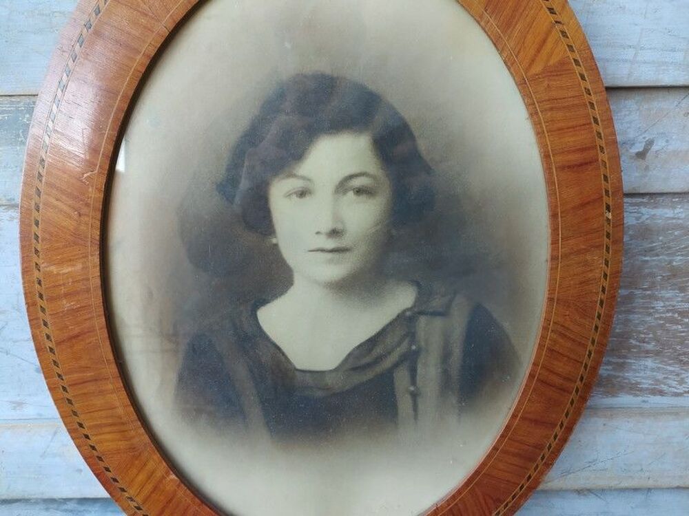 Portrait Femme Cadre Photo Marqueterie Bois Art D&eacute;co
Décoration