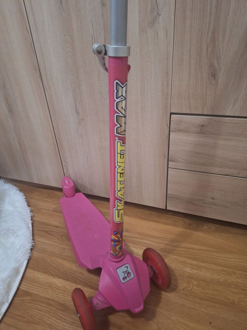 Trottinette junior capacit&eacute; jusqu'&agrave; 100 kilos Sports