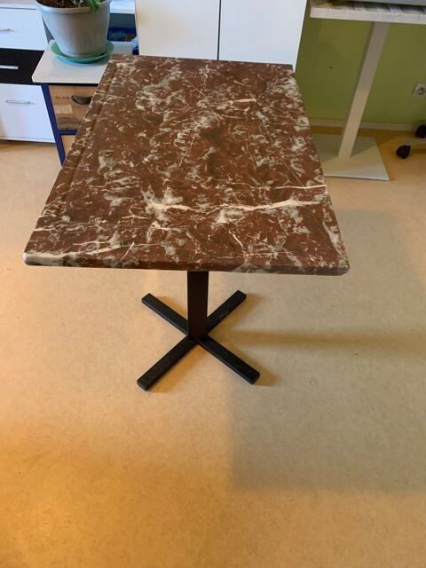 table de jardin en marbre 100 Toulouse (31)