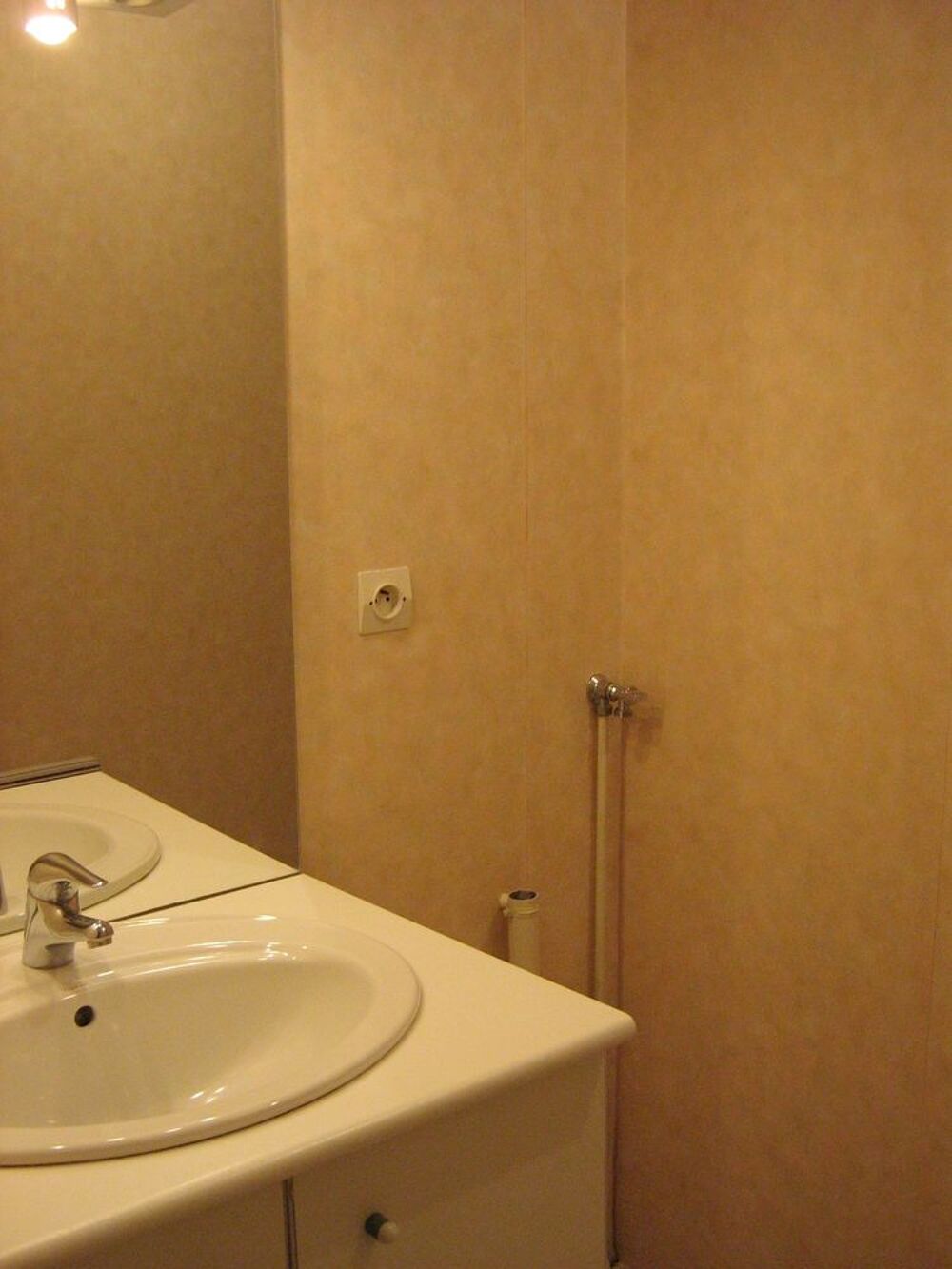 Location Appartement F1 23 M2 + Parking quartier Boulingrin Rouen Rouen