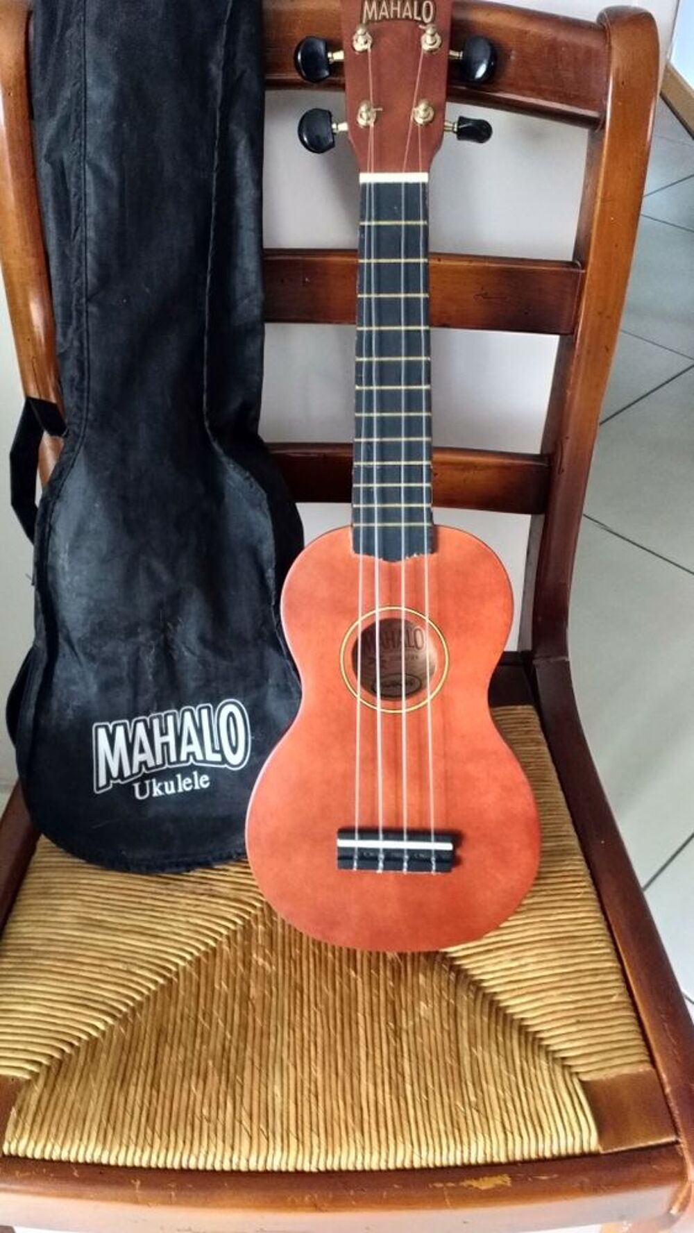 ukul&eacute;l&eacute; mahalo nubone Instruments de musique