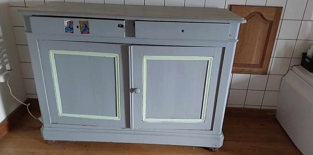 armoire avec tiroir Meubles