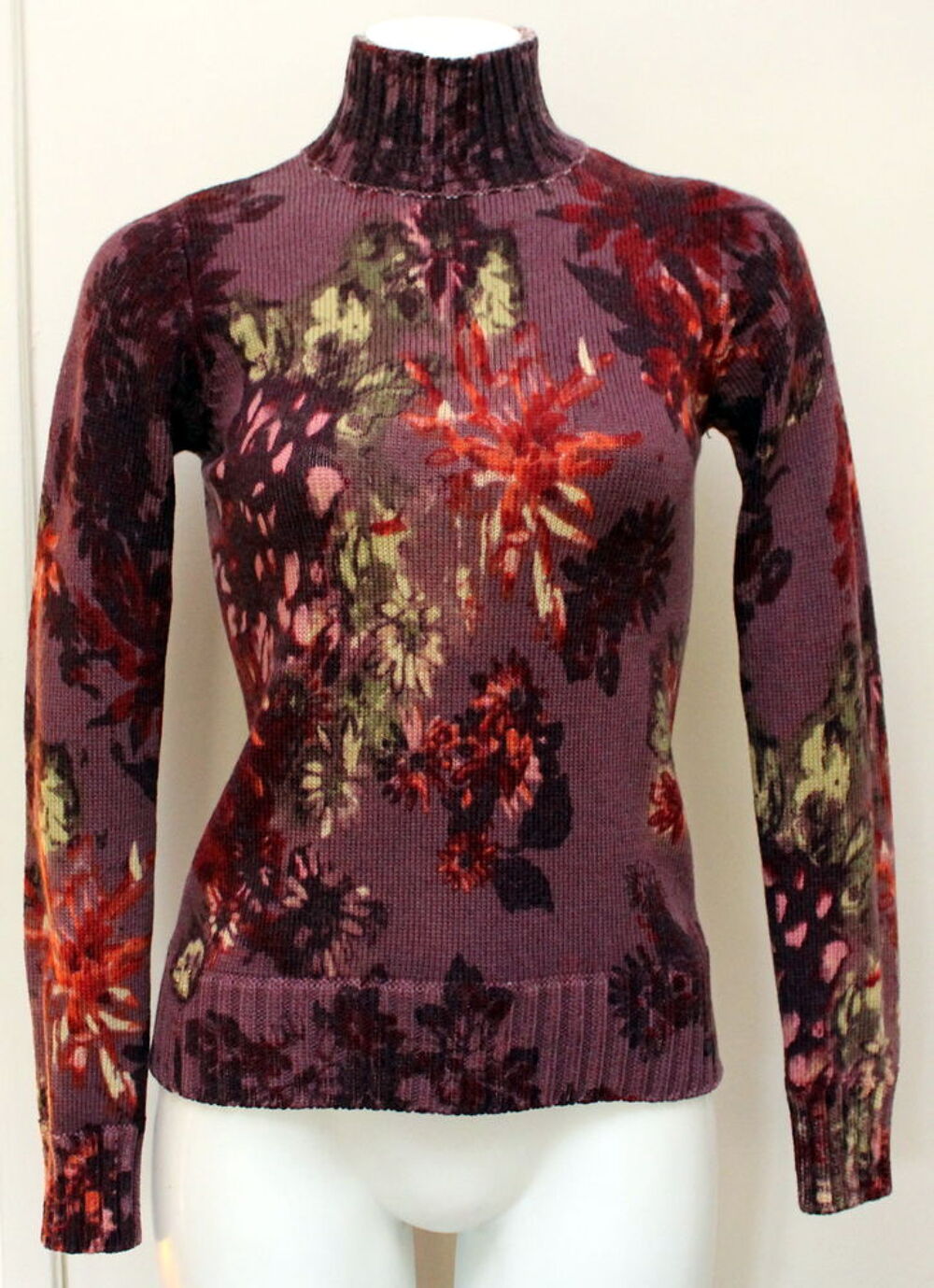 Pull botanical violine KENZO
Taille S Vêtements