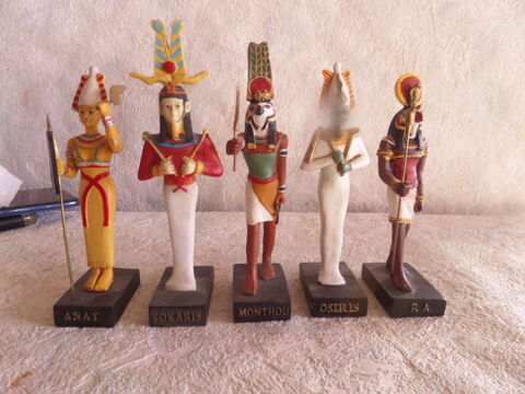 5 figurines egyptiennes 30 Lyon 8 (69)