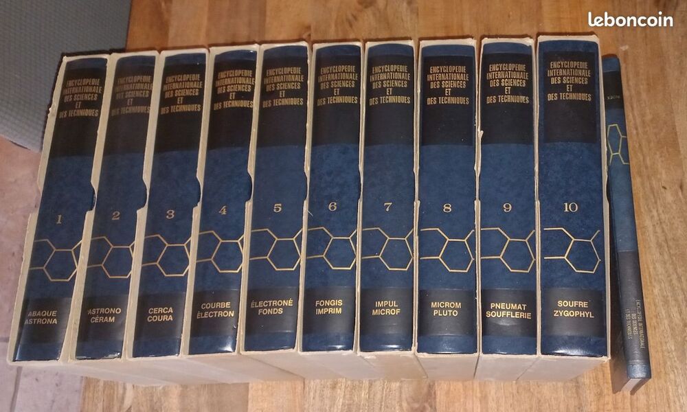 Encyclop&eacute;die internationale des Sciences et des Techniques Livres et BD