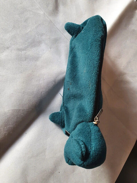 Trousse verte chien 1 Aubvillers (80)