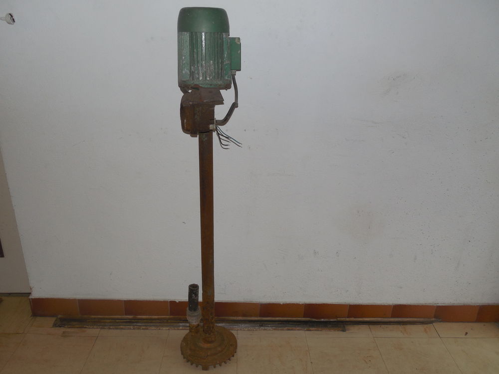 pompe pour vide cave ou piscine Bricolage