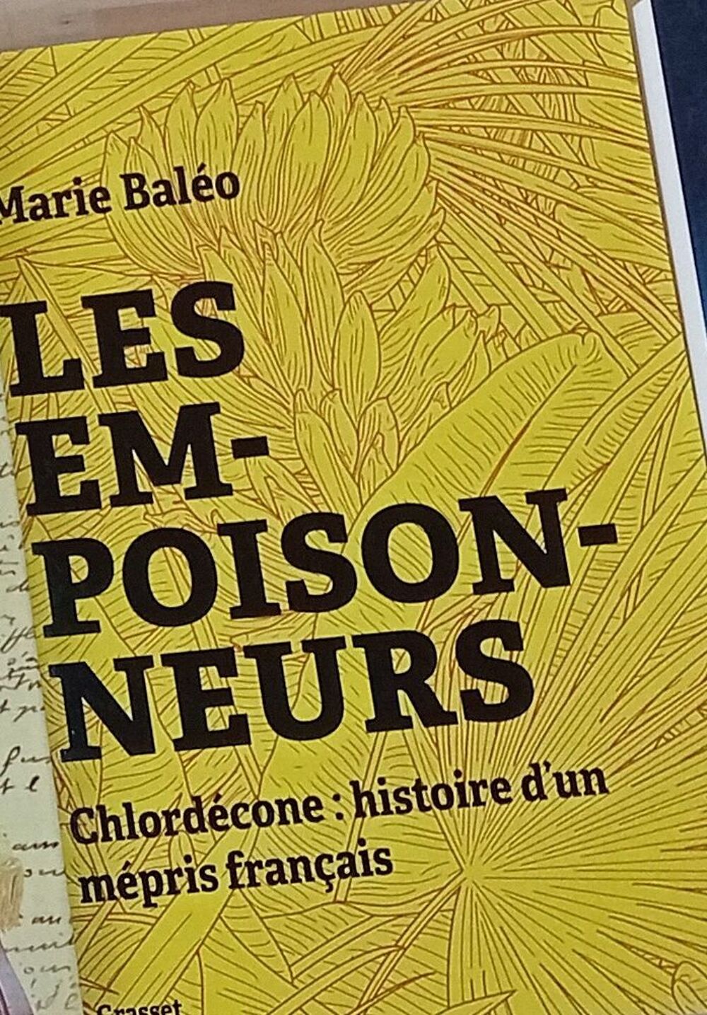 Lot de 8 livres d'Enqu&ecirc;tes Diverses Livres et BD