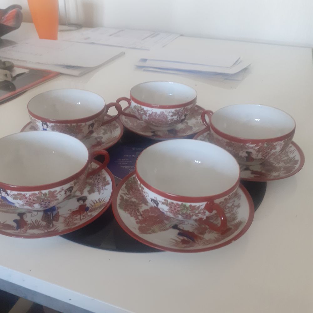 5 Ancienne Tasse et Sous Tasse en Porcelaine Fine Japonais M Cuisine