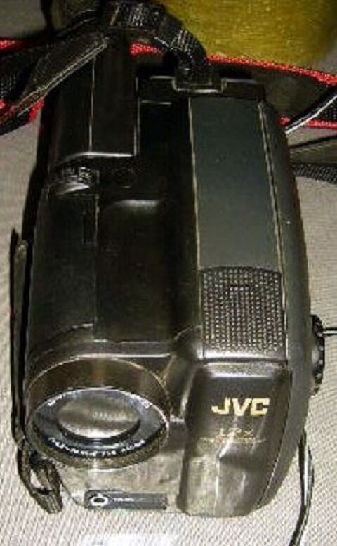 camescope JVC VHSC GR-AX15S � reparer 28 Versailles (78)