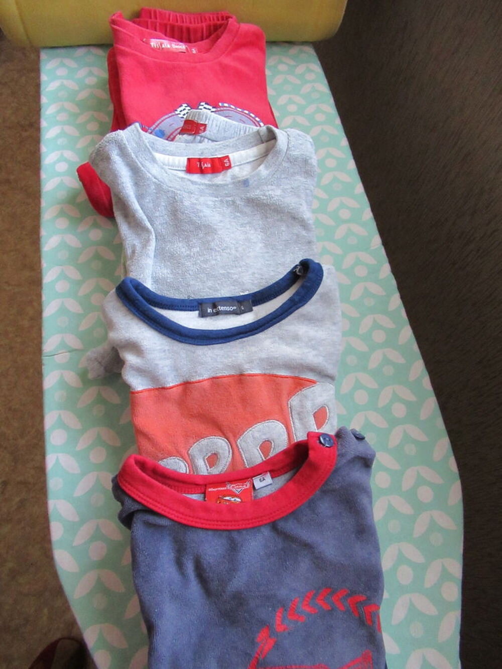 Lot de 2 pyjamas + 4 hauts de pyjamas + 1 bas 6 ans gar&ccedil;on Vêtements enfants
