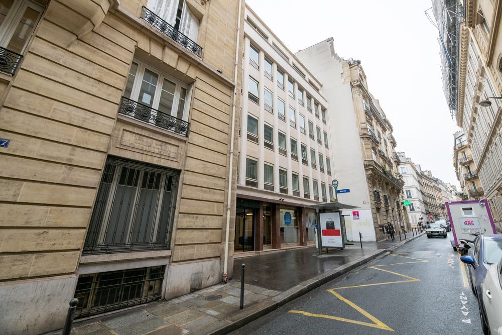   Travaillez à Paris, 29 Rue Blanche ou dans tout autre endroit grâce à notre réseau mondial Paris 9