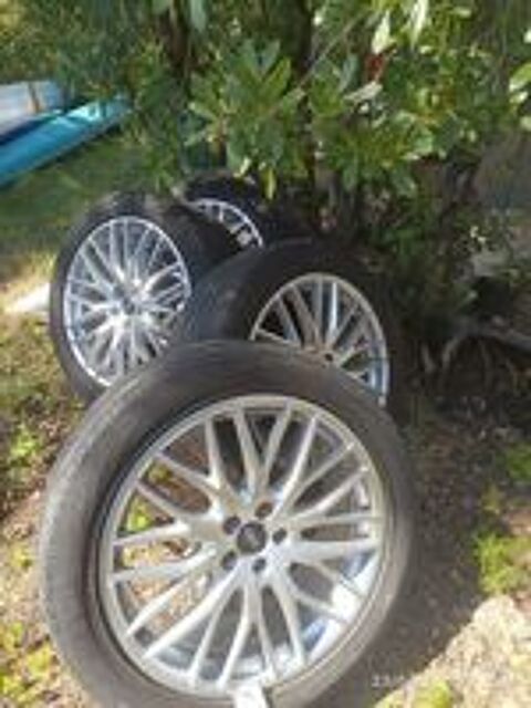 Pneu voiture - roue  occasion 83720 Trans-en-Provence