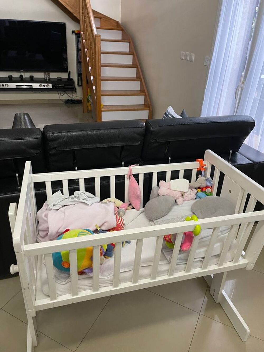 lit bebe+ matelas+ Meuble d'angle a langer* Meubles
