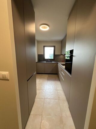  Appartement à louer 2 pièces 65 m²