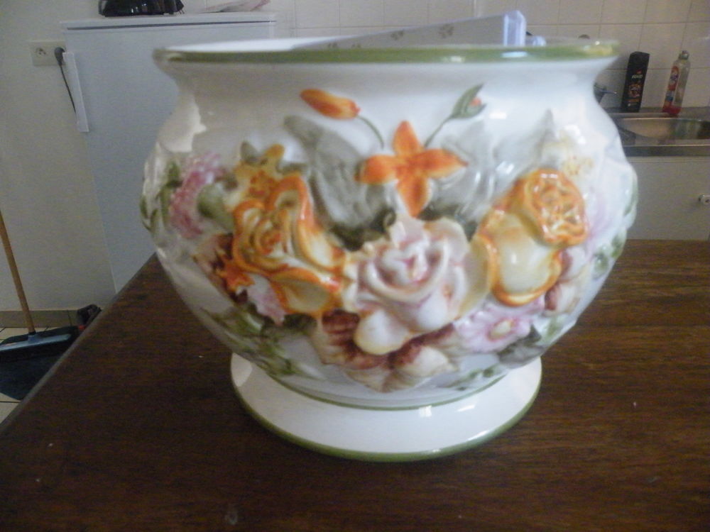 tr&egrave;s beau vase et paire de jumelles Décoration