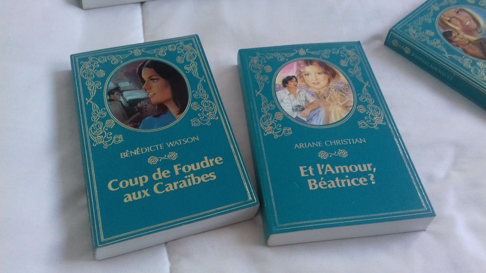ROMANS A L'EAU DE ROSE Livres et BD