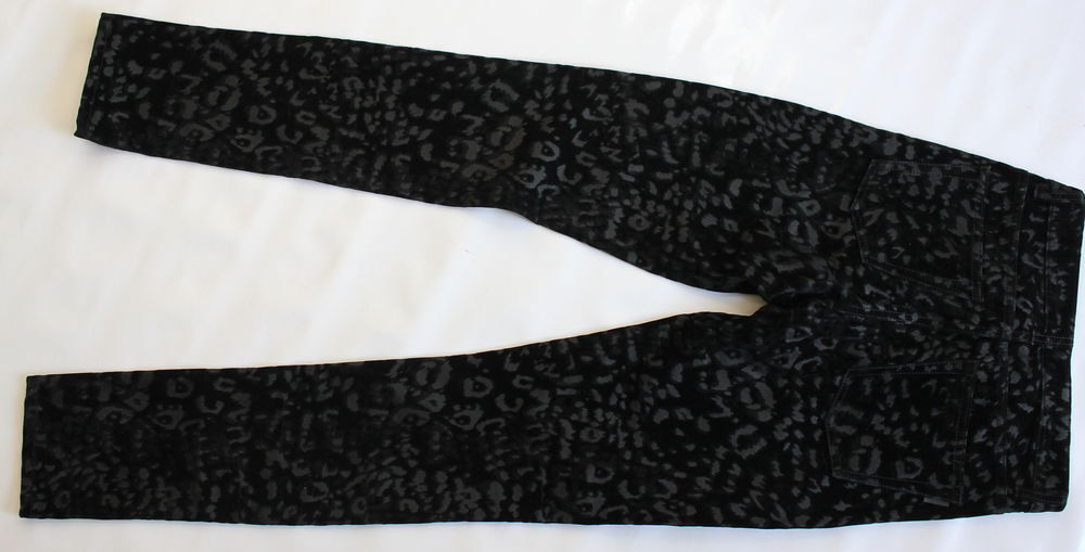 Pantalon print panth&egrave;re noire SAINT LAURENT 
T.25 FR - S Vêtements