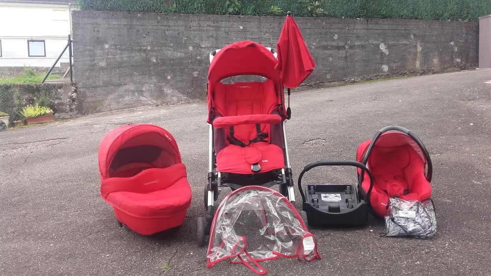 poussette b&eacute;b&eacute; confort Pu�riculture