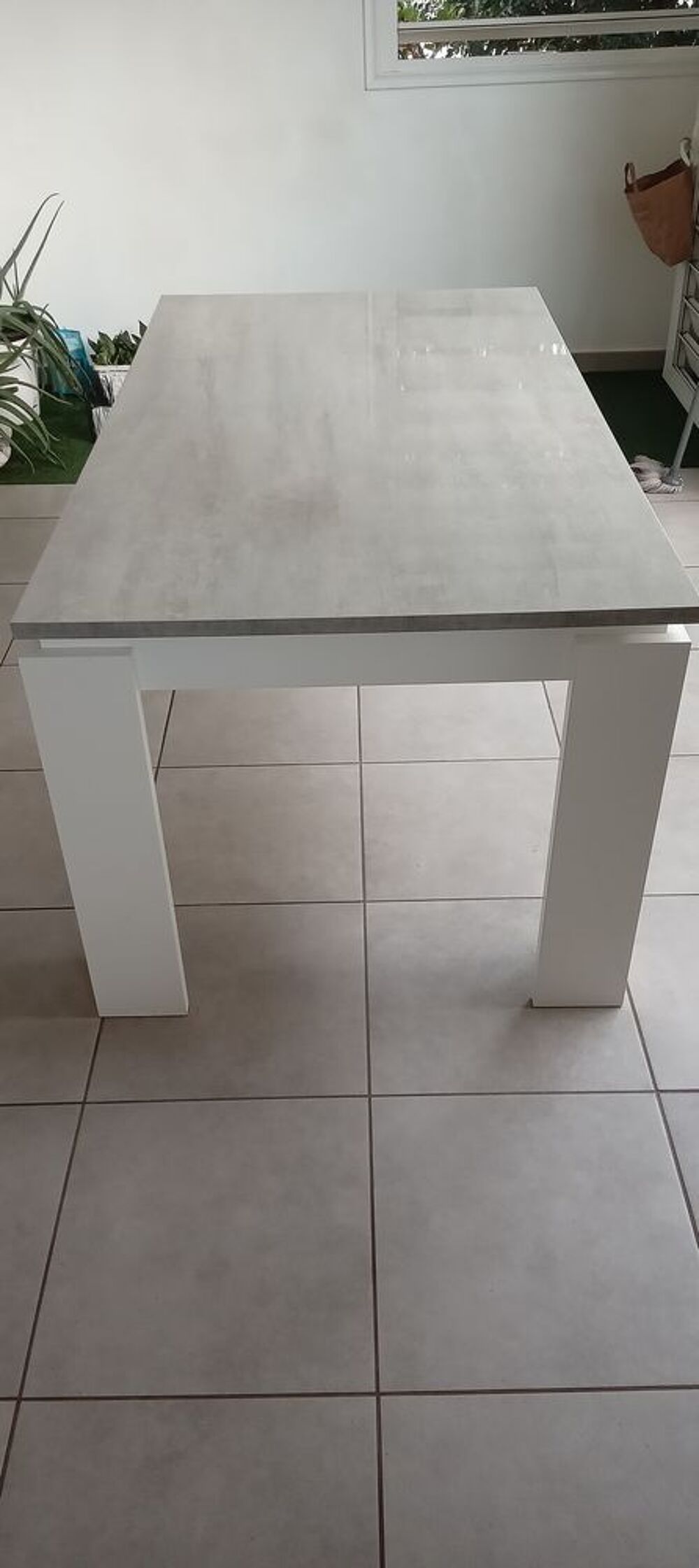 Table de salle &agrave; manger Meubles