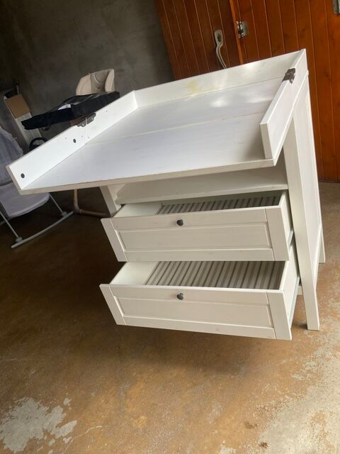 Table à langer bois blanc 30 Saulx-Marchais (78)