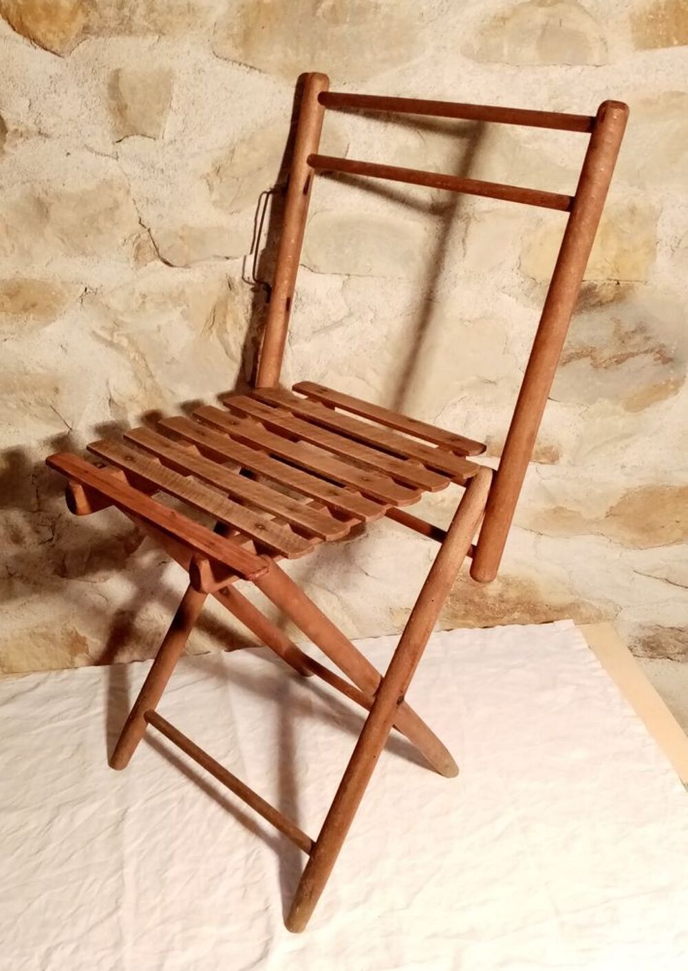 Chaise pliante ancienne. Meubles