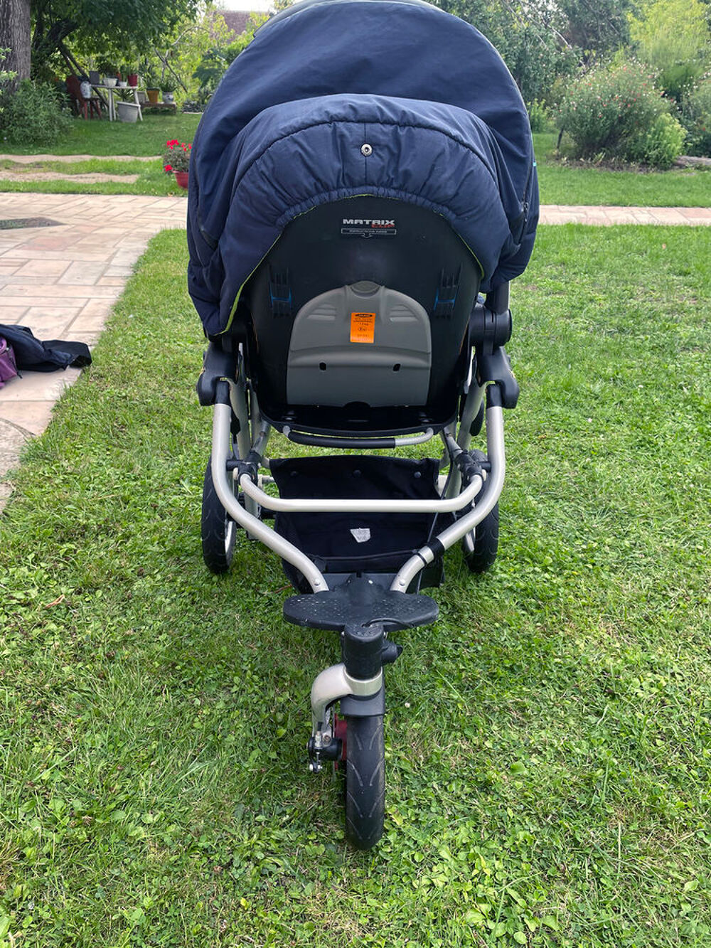 Duo Poussette sportive 3 roues et nacelle Jan&eacute; Pu�riculture