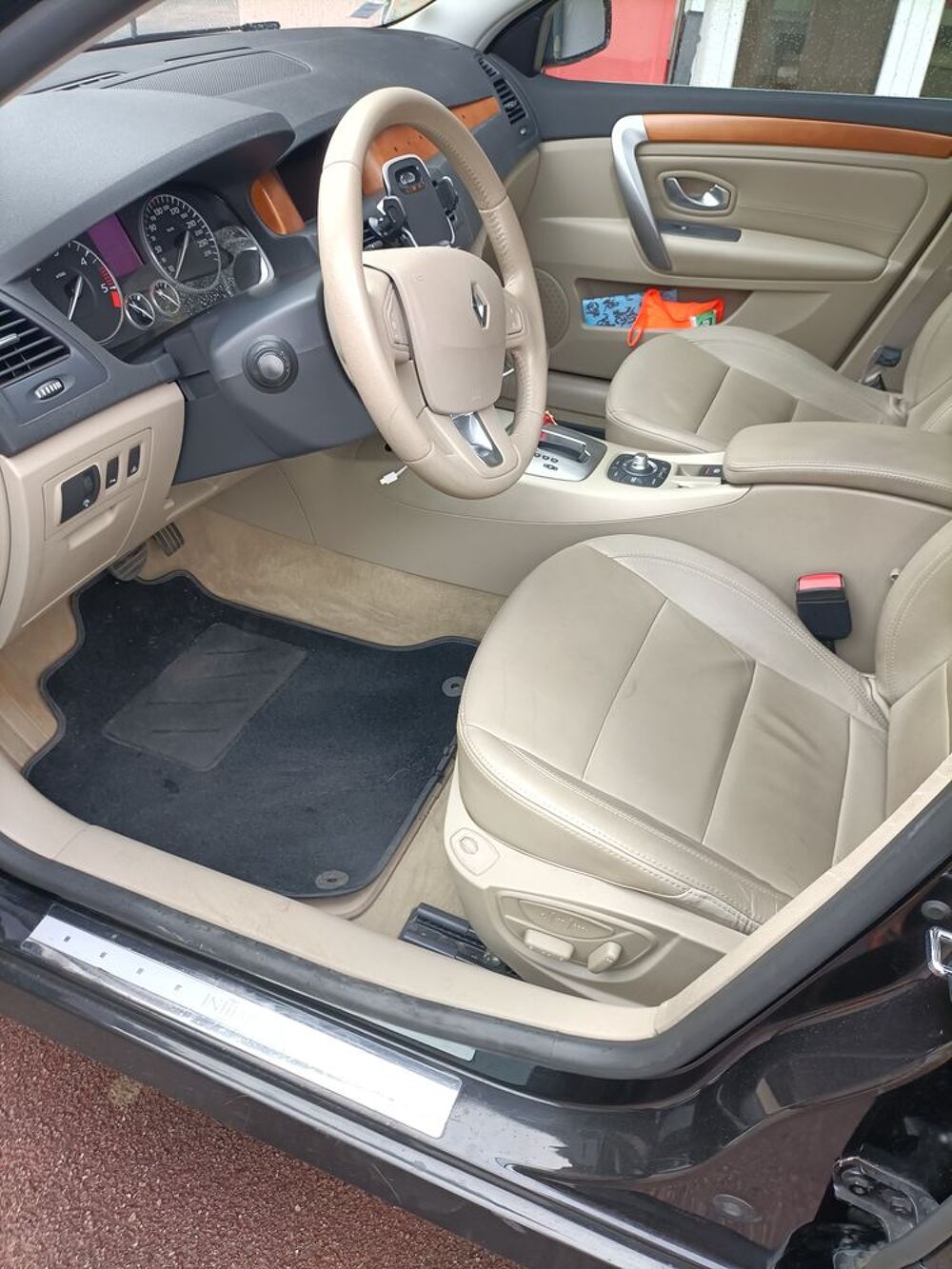 Laguna III 2.0 dCi 150 FAP Initiale A 2008 occasion 88650 Anould