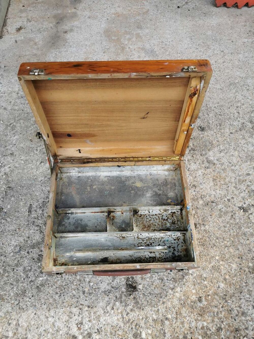 valise de peintre ancien 