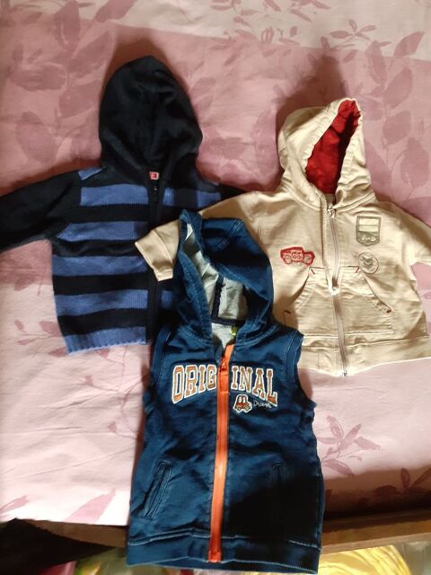 Lot de 2 vestes � capuche gar�on 6 mois 3 Grisolles (82)