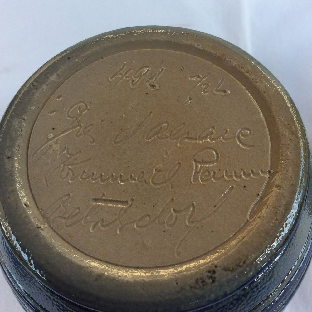 Pichets en gr&eacute;s d'Alsace Betschdorf, 1/2 L 1/4 L, sign&eacute;s 
