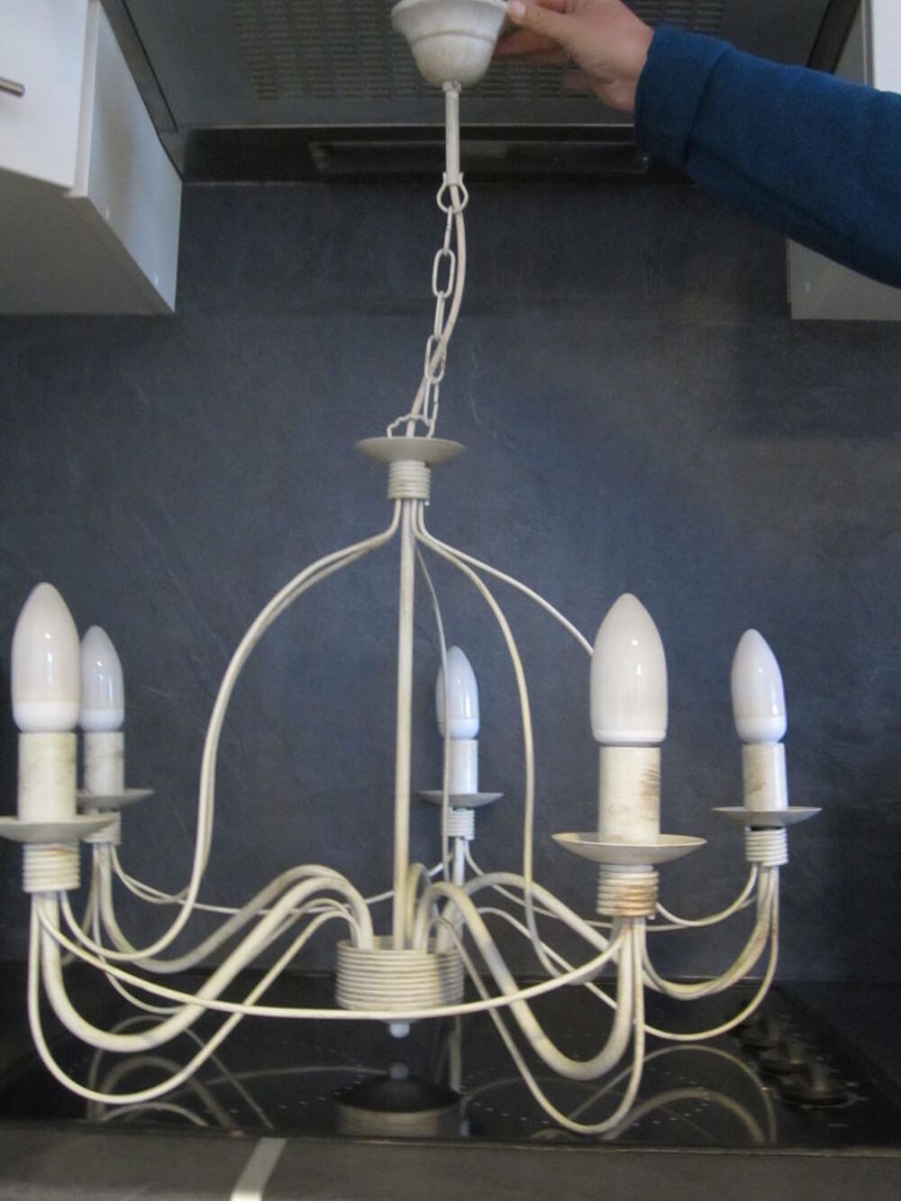 luminaire blanc vieilli
Décoration