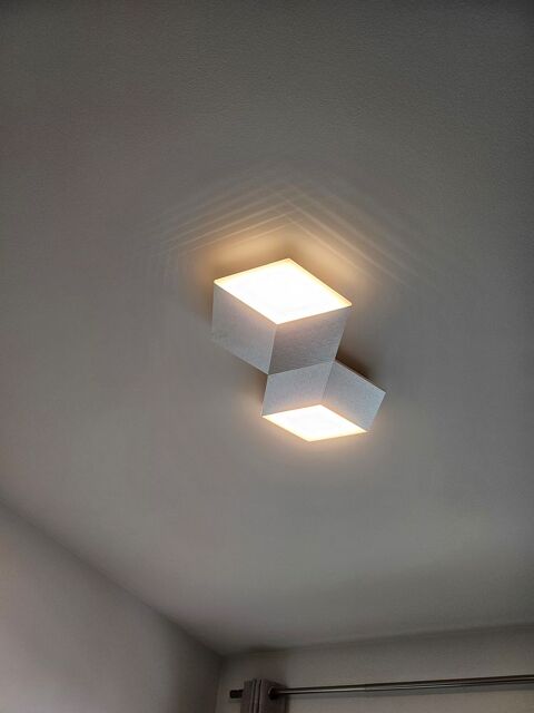 LUMINAIRE A LED Annecy-le-Vieux (74)