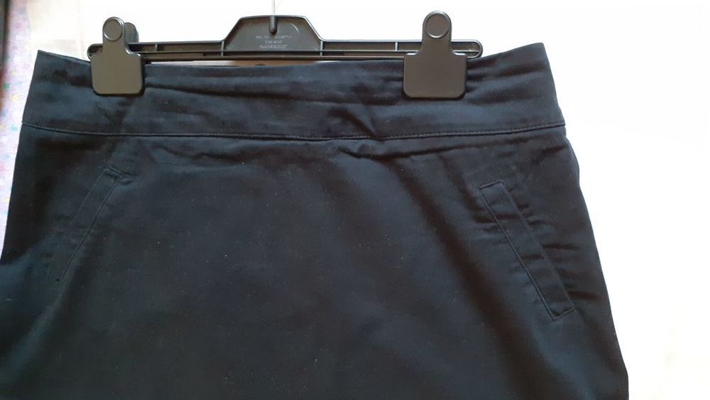 Jupe courte taille 40 Vtements