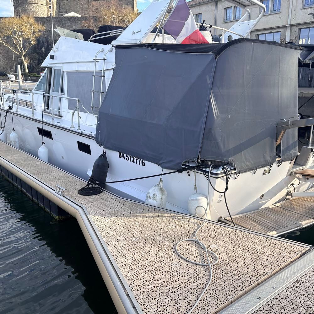 Vedette - Yacht - Offshore 1980 occasion 07300 Tournon-sur-Rh&ocirc;ne