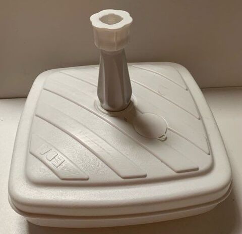 pied de parasol en plastique EDA 10 Beauchamp (95)