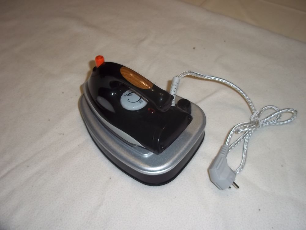 Fer a repasser Electroménager