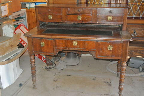 BUREAU directoire  50 Puget-sur-Argens (83)