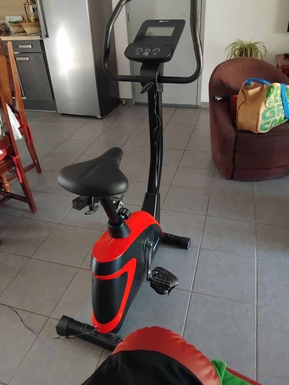 AV V&eacute;lo d' appartement quasi neuf
Vélos