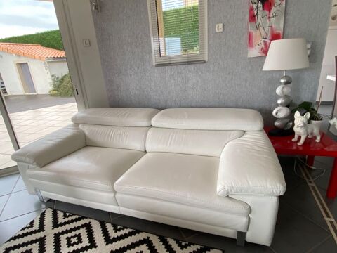 Canapé cuir haut de gamme Mobilier de France 990 Roanne (42)