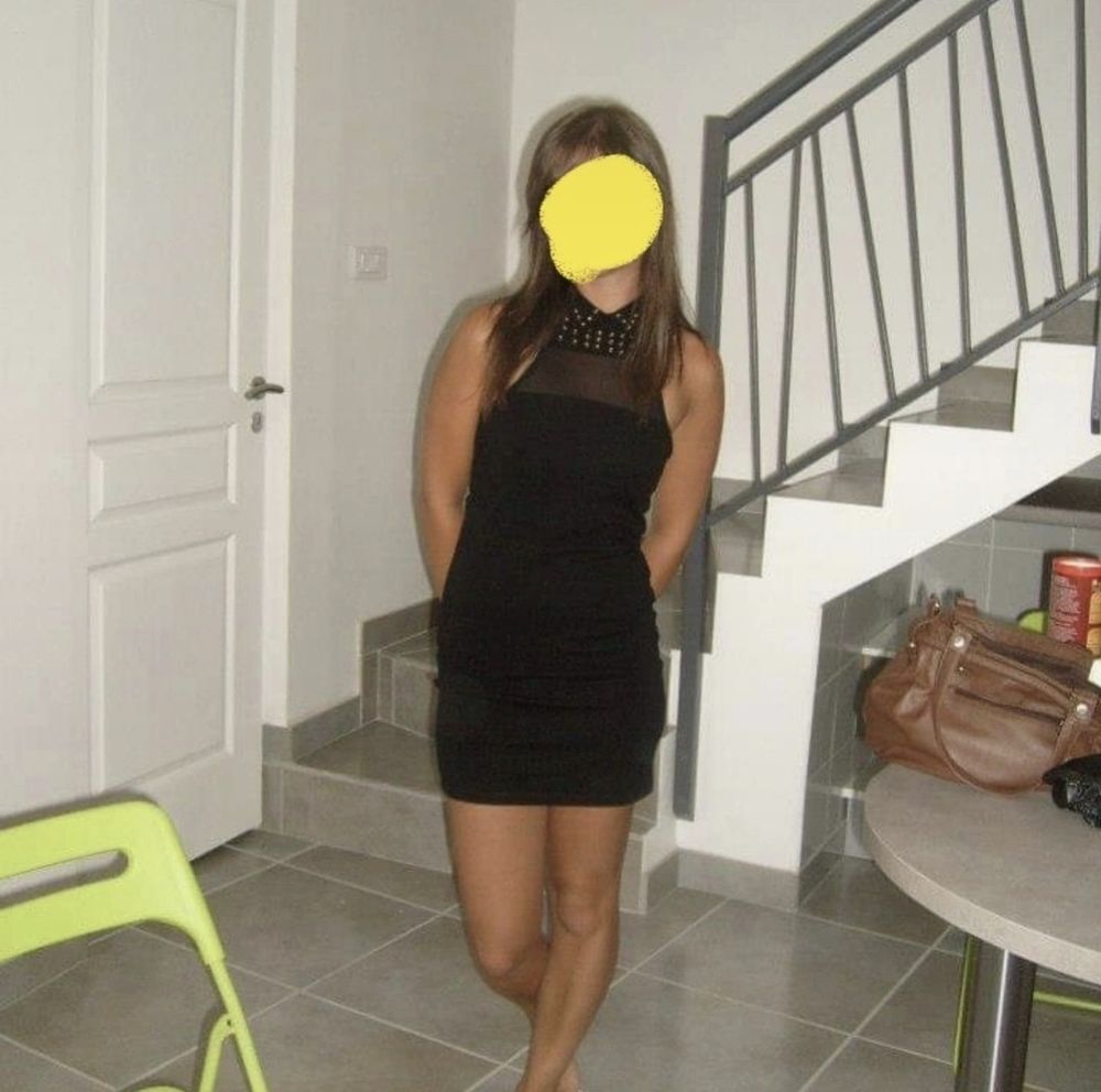 petite robe noire moulante S V�tements