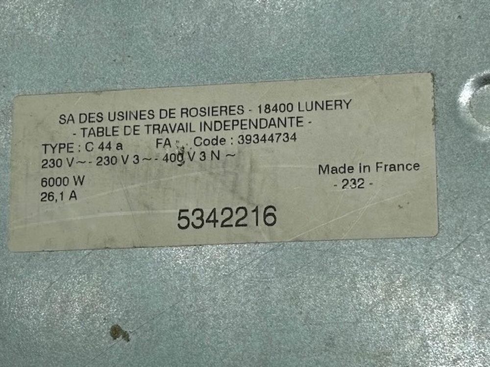 Plaques chauffantes &eacute;l&eacute;ctrique et mixte. 258 Electroménager