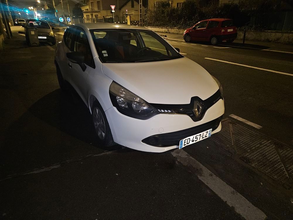 Clio IV CLIO SOCIETE DCI 90 ENERGY ECO2 82G AIR 2016 occasion 95140 Garges-lès-Gonesse