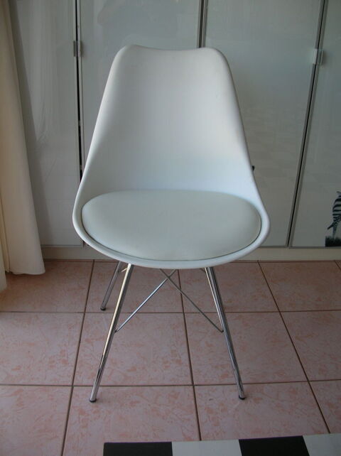 lot de 4 chaises 50 Dijon (21)